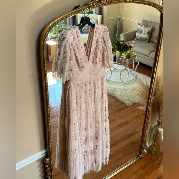 SOLD. Preowned $798 Mac Duggal Floral V Neck Ruffle Empire Waist Gown Blush 10 - Picture 6 of 10